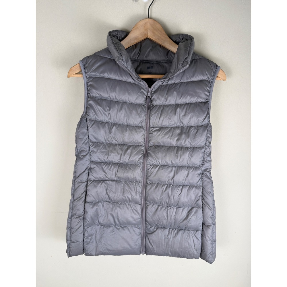 UNIQLO Women's Gray Down Puffer Sleeveless Vest Jacket Pockets Packable Medium